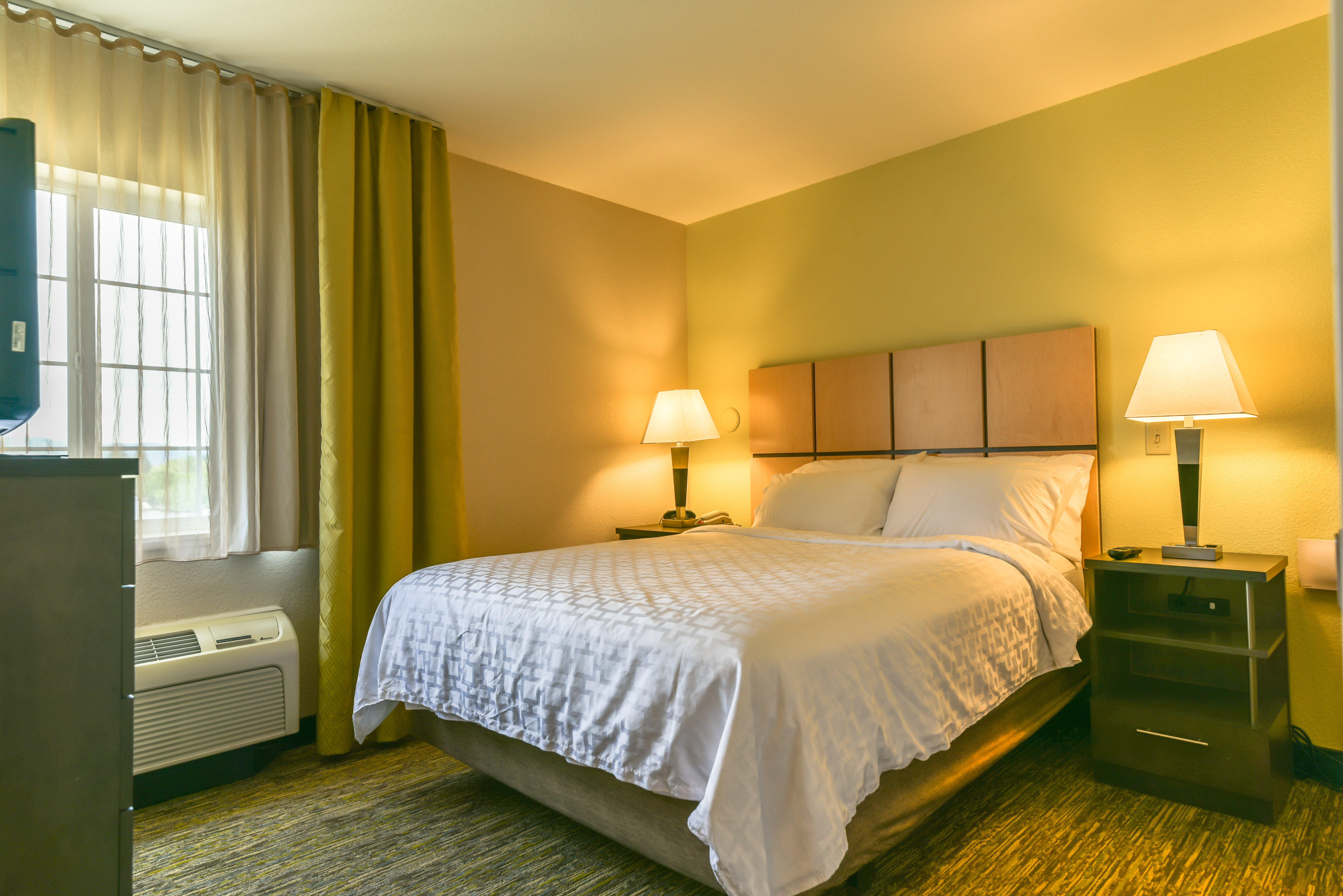 Candlewood Suites Medford By Ihg Buitenkant foto