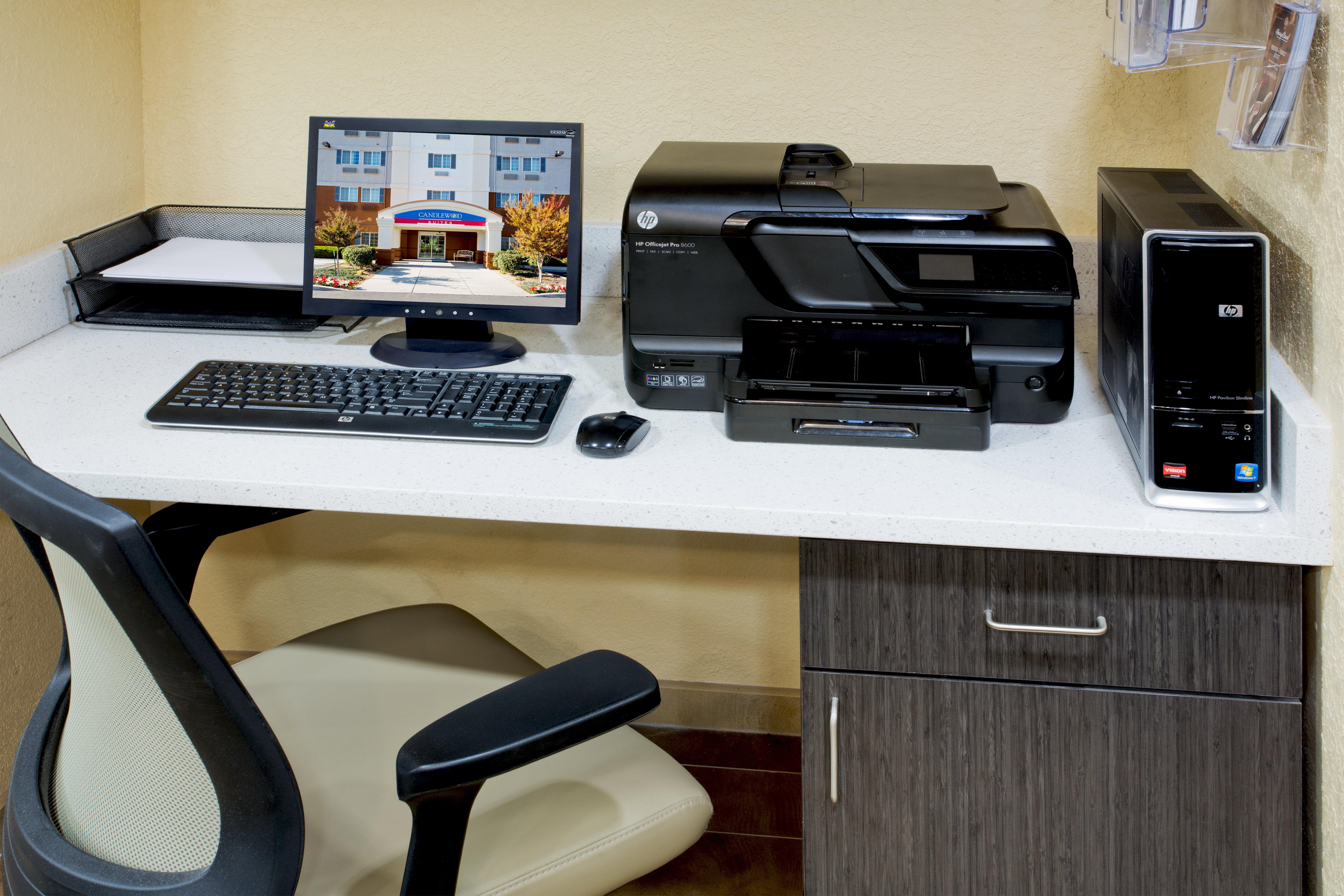 Candlewood Suites Medford By Ihg Buitenkant foto