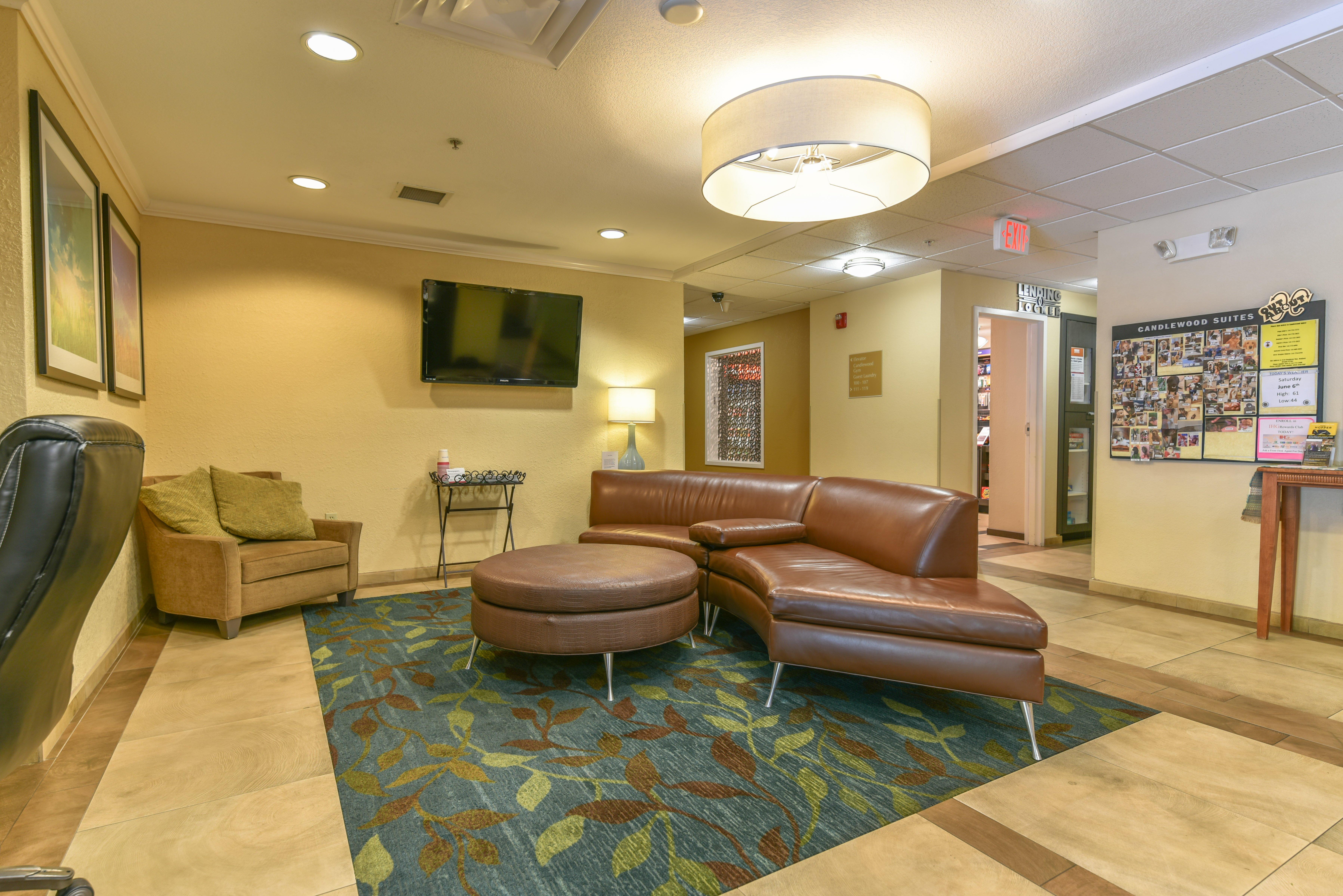 Candlewood Suites Medford By Ihg Buitenkant foto