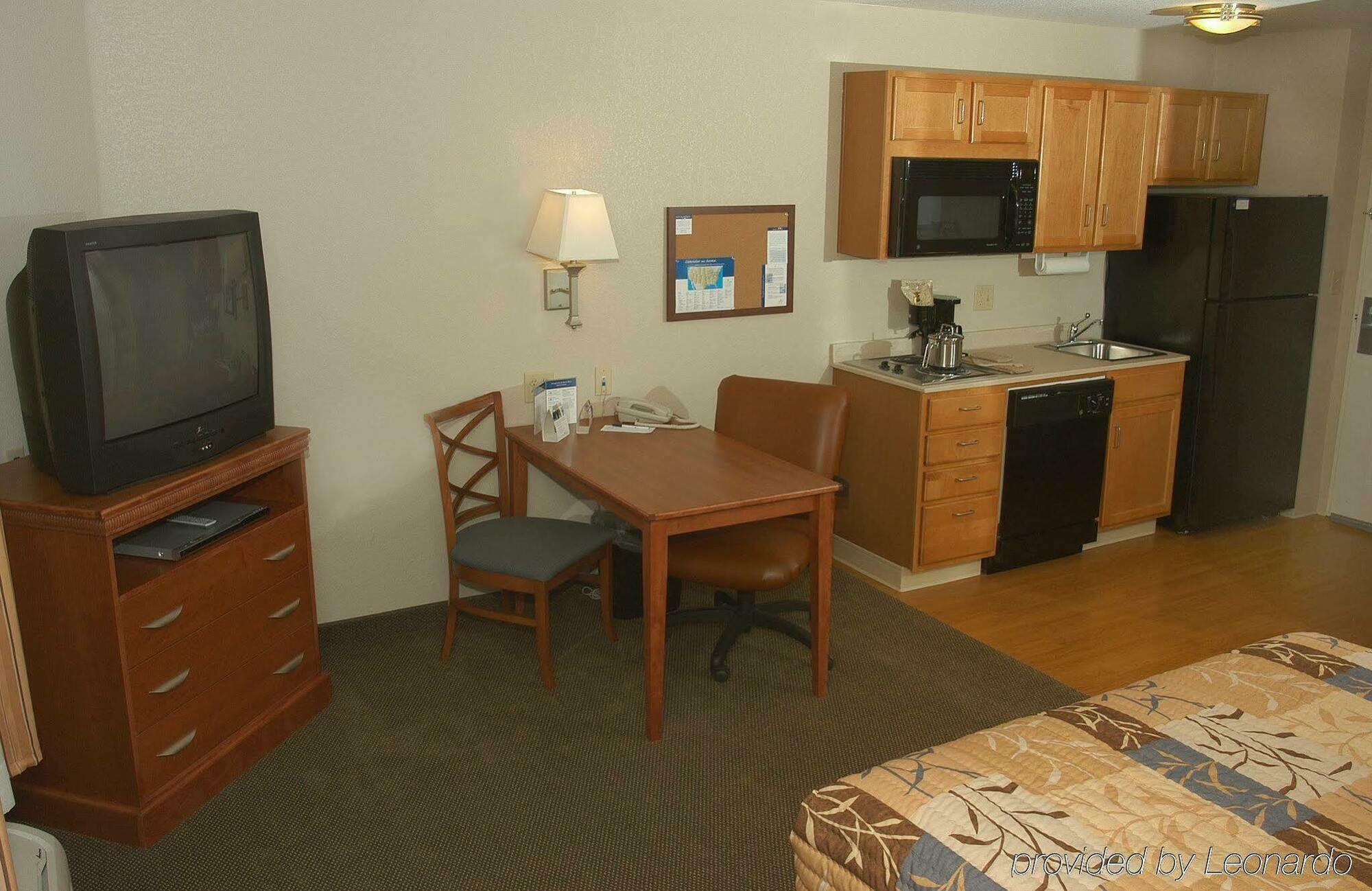 Candlewood Suites Medford By Ihg Buitenkant foto